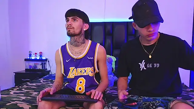 Snapshot of Brutal_Sex_Fucking chatting on 10-16-25, 10:00 Brutal Sex Fucking online show from 10-16-25, 10:00