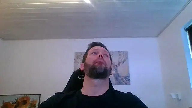 Snapshot of Gotta1 chatting on 05-18-26, 01:06 Gotta1 online show from 05-18-26, 01:06