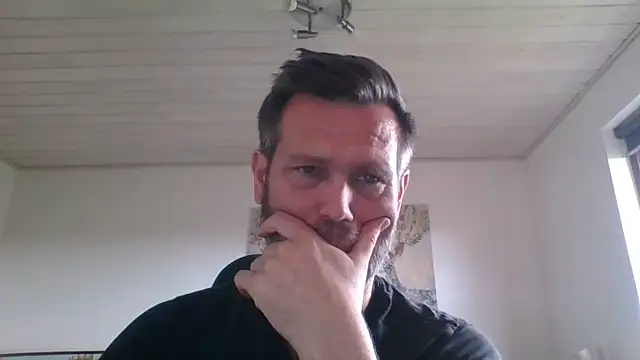 Snapshot of Gotta1 chatting on 06-11-26, 12:36 Gotta1 online show from 06-11-26, 12:36