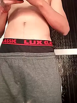 xyrus  online show from 02-02-25, 10:46