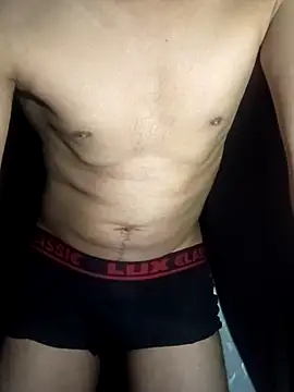 xyrus  online show from 02-20-25, 06:24