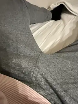 Snapshot of young1fucker chatting on 12-16-24, 01:11 young1fucker online show from 12-16-24, 01:11