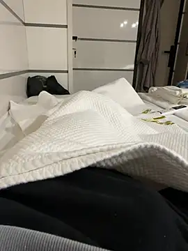 Snapshot of young1fucker chatting on 12-16-24, 08:48 young1fucker online show from 12-16-24, 08:48