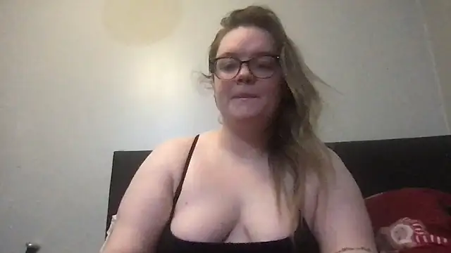 honeyyy24 online show from 11-23-25, 12:27