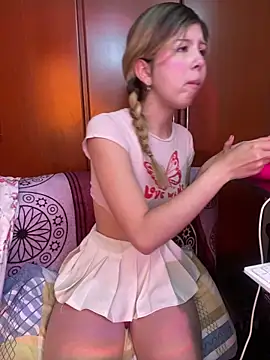 KittieCatty online show from 10-05-25, 09:13