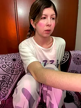 KittieCatty online show from 10-23-25, 02:05