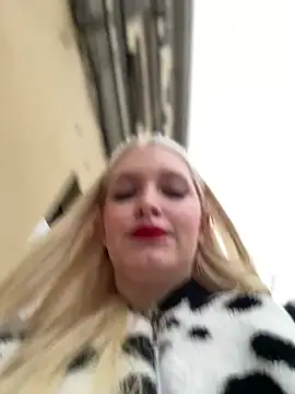 Milkyy wway online show from 01-24-25, 07:51