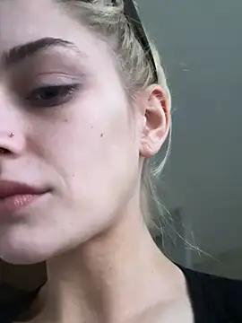 Lolitaxlola online show from 03-20-25, 05:47