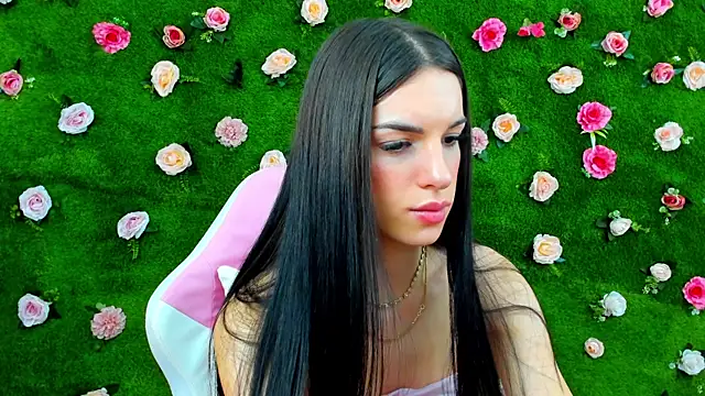 Snapshot of IrisMonn chatting on 12-16-24, 11:55 IrisMonn online show from 12-16-24, 11:55