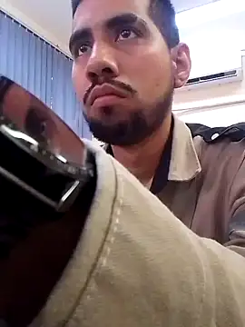 Snapshot of EnriquePersian197 chatting on 01-23-25, 02:17 EnriquePersian197 online show from 01-23-25, 02:17