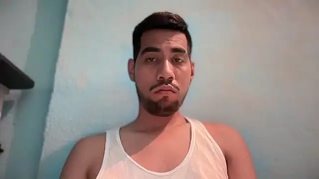 Snapshot of EnriquePersian197 chatting on 02-22-25, 08:20 EnriquePersian197 online show from 02-22-25, 08:20