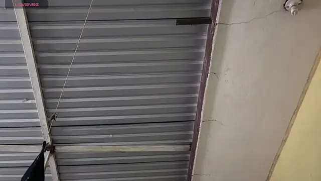 Snapshot of EnriquePersian197 chatting on 09-16-25, 06:42 EnriquePersian197 online show from 09-16-25, 06:42