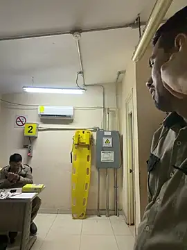 Snapshot of EnriquePersian197 chatting on 12-19-25, 03:02 EnriquePersian197 online show from 12-19-25, 03:02