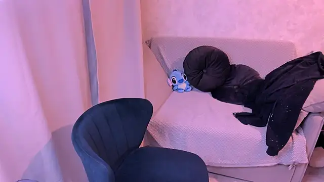 kirraa  online show from 01-23-25, 09:39