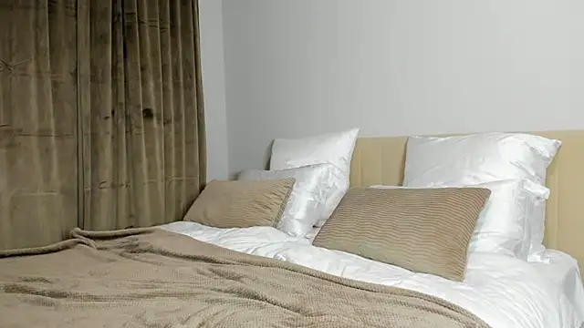 kirraa  online show from 11-14-25, 09:57