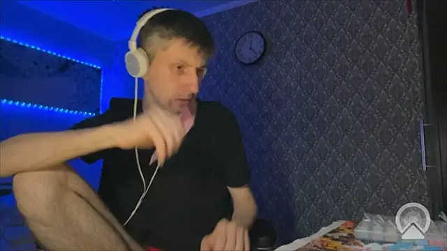 Aki-Laky online show from 03-28-26, 07:24