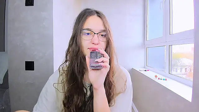 Snapshot of fancy_bunny chatting on 10-20-25, 05:41 fancy bunny online show from 10-20-25, 05:41