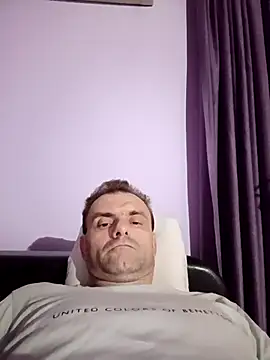 Snapshot of BARON1310 chatting on 12-17-25, 12:16 BARON1310 online show from 12-17-25, 12:16