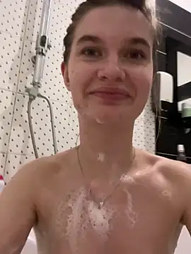 Snapshot of AnacondaOn chatting on 02-01-25, 10:13 AnacondaOn online show from 02-01-25, 10:13