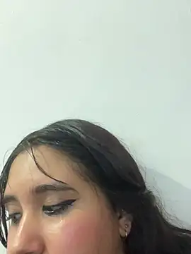 melyescobar online show from 02-05-25, 03:09