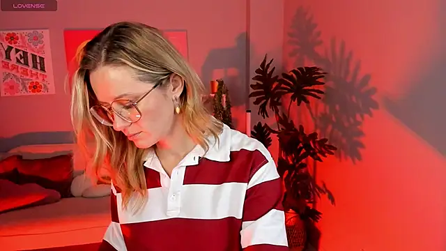 LadyIzabel online show from 02-13-26, 02:46