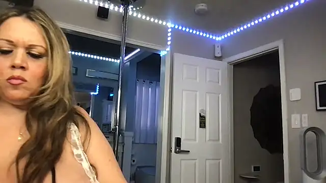 curvyfunlover online show from 11-23-25, 07:02