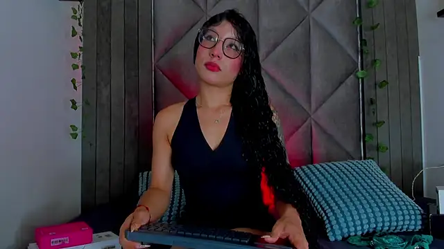 Snapshot of BriaConner_ chatting on 07-17-26, 03:02 BriaConner online show from 07-17-26, 03:02