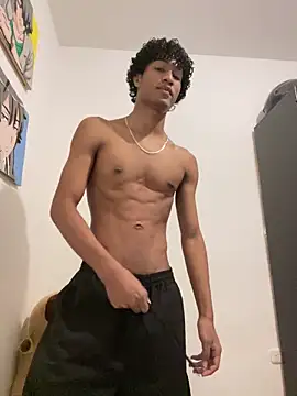 Snapshot of Masterikee chatting on 02-07-25, 01:53 Masterikee online show from 02-07-25, 01:53