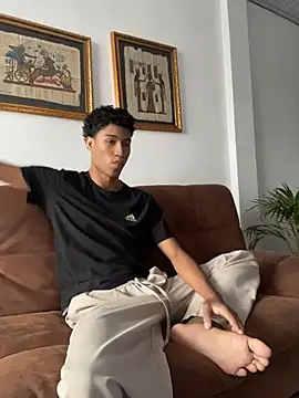 Snapshot of Masterikee chatting on 11-30-25, 12:31 Masterikee online show from 11-30-25, 12:31