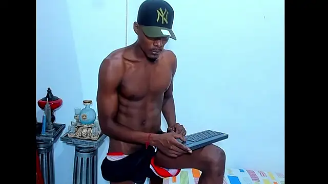 Snapshot of Darick_brown chatting on 03-11-25, 04:29 Darick brown online show from 03-11-25, 04:29