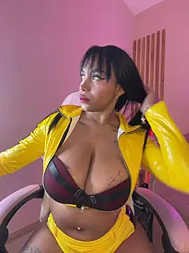 Snapshot of MadeleineSanez chatting on 06-22-26, 12:56 MadeleineSanez online show from 06-22-26, 12:56