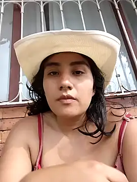 Snapshot of Hellen_Alex chatting on 12-13-24, 08:15 Hellen Alex online show from 12-13-24, 08:15