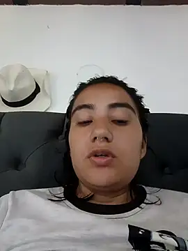 Snapshot of Hellen_Alex chatting on 12-18-24, 02:38 Hellen Alex online show from 12-18-24, 02:38