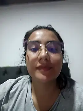 Snapshot of Hellen_Alex chatting on 12-19-24, 05:29 Hellen Alex online show from 12-19-24, 05:29