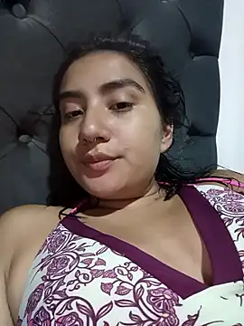 Snapshot of Hellen_Alex chatting on 12-20-24, 02:49 Hellen Alex online show from 12-20-24, 02:49