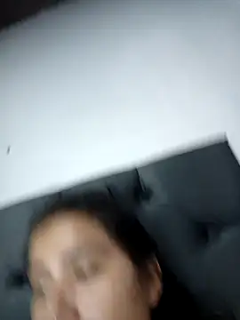 Snapshot of Hellen_Alex chatting on 12-26-24, 04:58 Hellen Alex online show from 12-26-24, 04:58