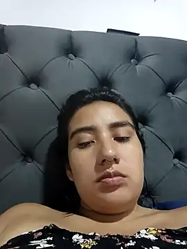 Snapshot of Hellen_Alex chatting on 01-06-25, 03:08 Hellen Alex online show from 01-06-25, 03:08