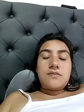 Snapshot of Hellen_Alex chatting on 01-13-25, 08:48 Hellen Alex online show from 01-13-25, 08:48