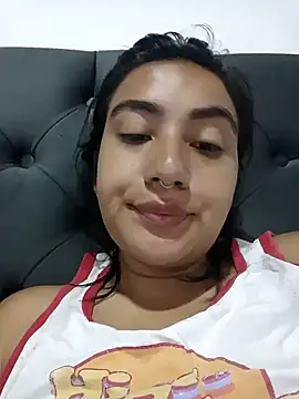 Snapshot of Hellen_Alex chatting on 01-24-25, 03:02 Hellen Alex online show from 01-24-25, 03:02