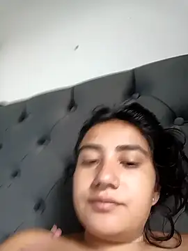 Snapshot of Hellen_Alex chatting on 01-27-25, 02:35 Hellen Alex online show from 01-27-25, 02:35