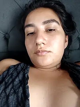 Snapshot of Hellen_Alex chatting on 02-11-25, 08:42 Hellen Alex online show from 02-11-25, 08:42