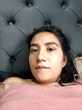 Snapshot of Hellen_Alex chatting on 02-12-25, 04:55 Hellen Alex online show from 02-12-25, 04:55