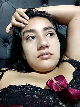 Snapshot of Hellen_Alex chatting on 02-15-25, 09:59 Hellen Alex online show from 02-15-25, 09:59