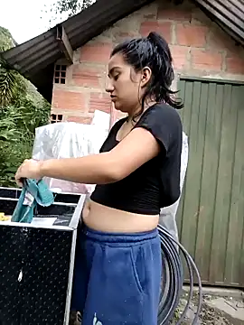 Snapshot of Hellen_Alex chatting on 02-25-25, 02:54 Hellen Alex online show from 02-25-25, 02:54