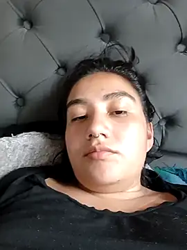 Snapshot of Hellen_Alex chatting on 02-26-25, 09:05 Hellen Alex online show from 02-26-25, 09:05