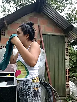 Snapshot of Hellen_Alex chatting on 02-28-25, 02:31 Hellen Alex online show from 02-28-25, 02:31