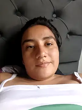 Snapshot of Hellen_Alex chatting on 02-28-25, 07:56 Hellen Alex online show from 02-28-25, 07:56