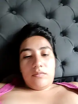 Snapshot of Hellen_Alex chatting on 03-06-25, 05:33 Hellen Alex online show from 03-06-25, 05:33