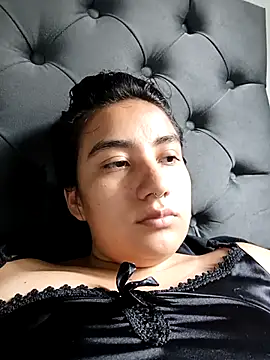 Snapshot of Hellen_Alex chatting on 03-07-25, 02:23 Hellen Alex online show from 03-07-25, 02:23