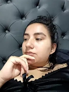 Snapshot of Hellen_Alex chatting on 03-08-25, 02:51 Hellen Alex online show from 03-08-25, 02:51